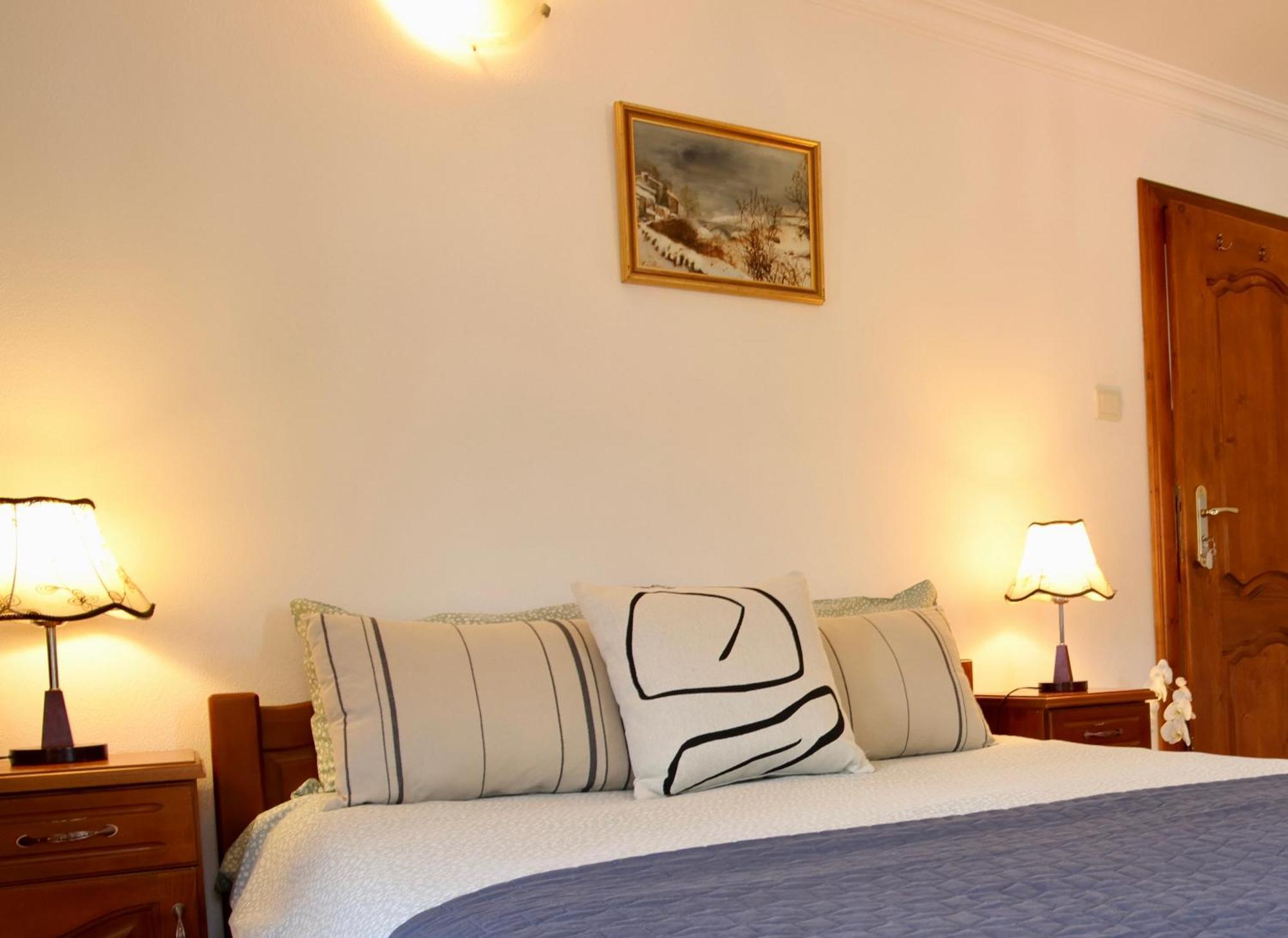 Iliikova House Hotel Kalofer Buitenkant foto